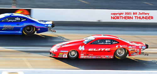 PRO - Aaron Strong (near lane) vs Mason McGaha (far 
lane)